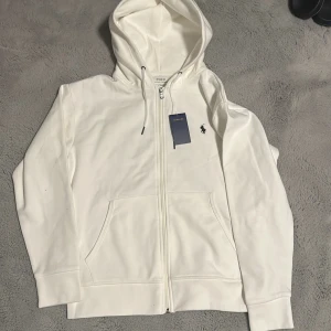 ralph lauren  - Ny stick, zip up tröja. storlek S men passar även M