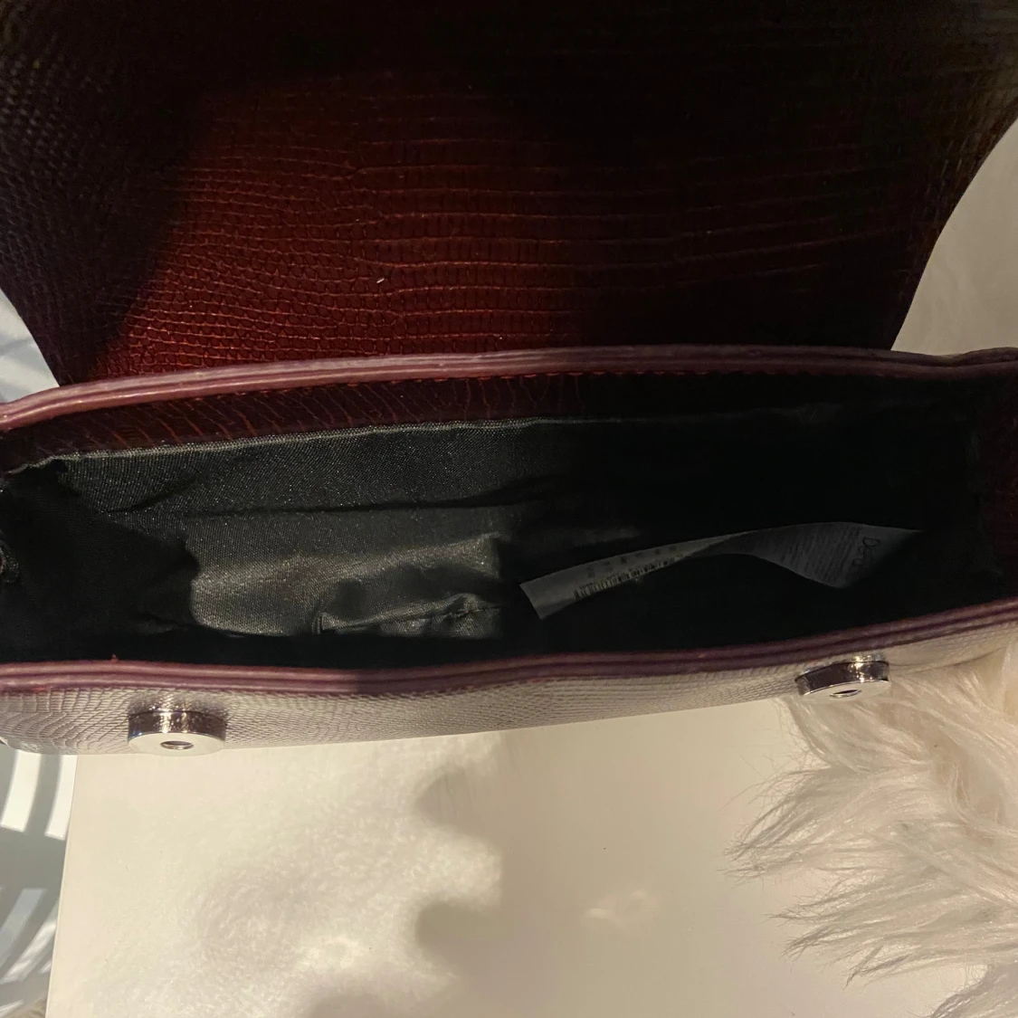 Vinröd shoulderbag - 90