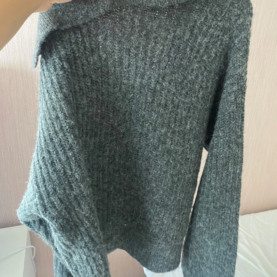 Grå tröja  - 90