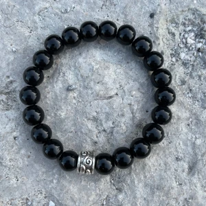 Armband CLEAN BLACK - Nytt. 10% vid köp av 3 eller fler, mixa färger som du vill! Onesize, men vill du ha ditt armband måttanpassat så skriv ett meddelande med ditt handledsmått! 