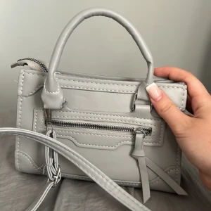 Väska  - Från shein nu skick aldrig använd