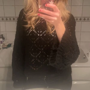 Virkad tröja - Virkad tröja från Zara! Fint skick! 🔞