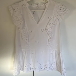 Blus  - Så fin blus som jag köpt på Lindex!! 