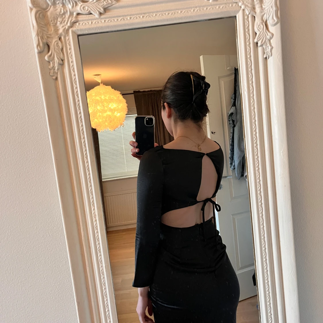 Black shiny dress  - 90