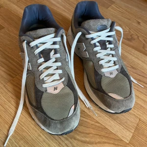 New Balance 2002R  - [Strl 45] Mycket bra skick/ i princip inget slitage! Har använts ett fåtal gånger👟👟