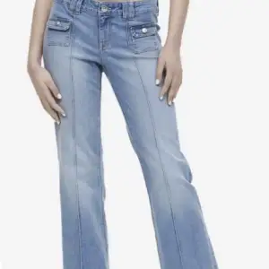 kända hm jeans som är slutsåld, säljer då dom inte kommer till användning och är lite stora