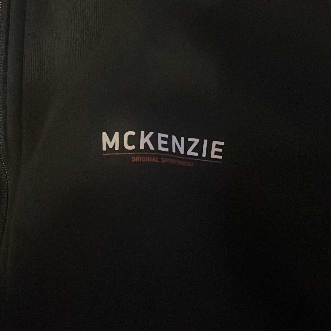 Nästan helt ny har inte haft på mig den så mycket  - 90