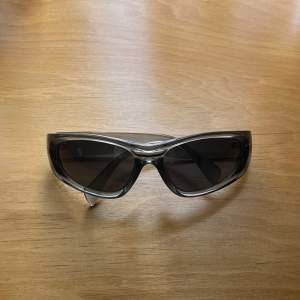 Supercoola solglasögon från hm! 🩶