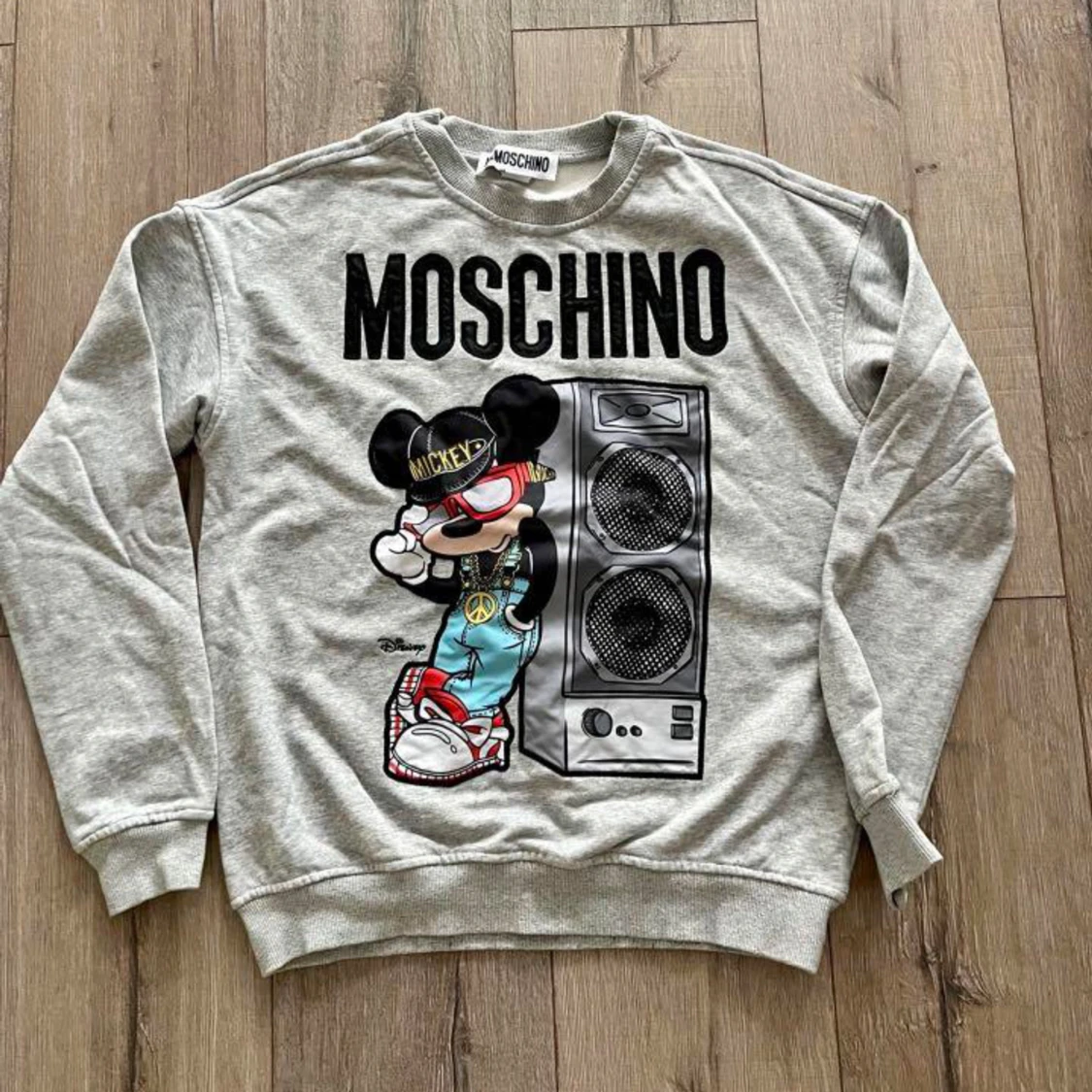 Moschino X HM tröja  - 90