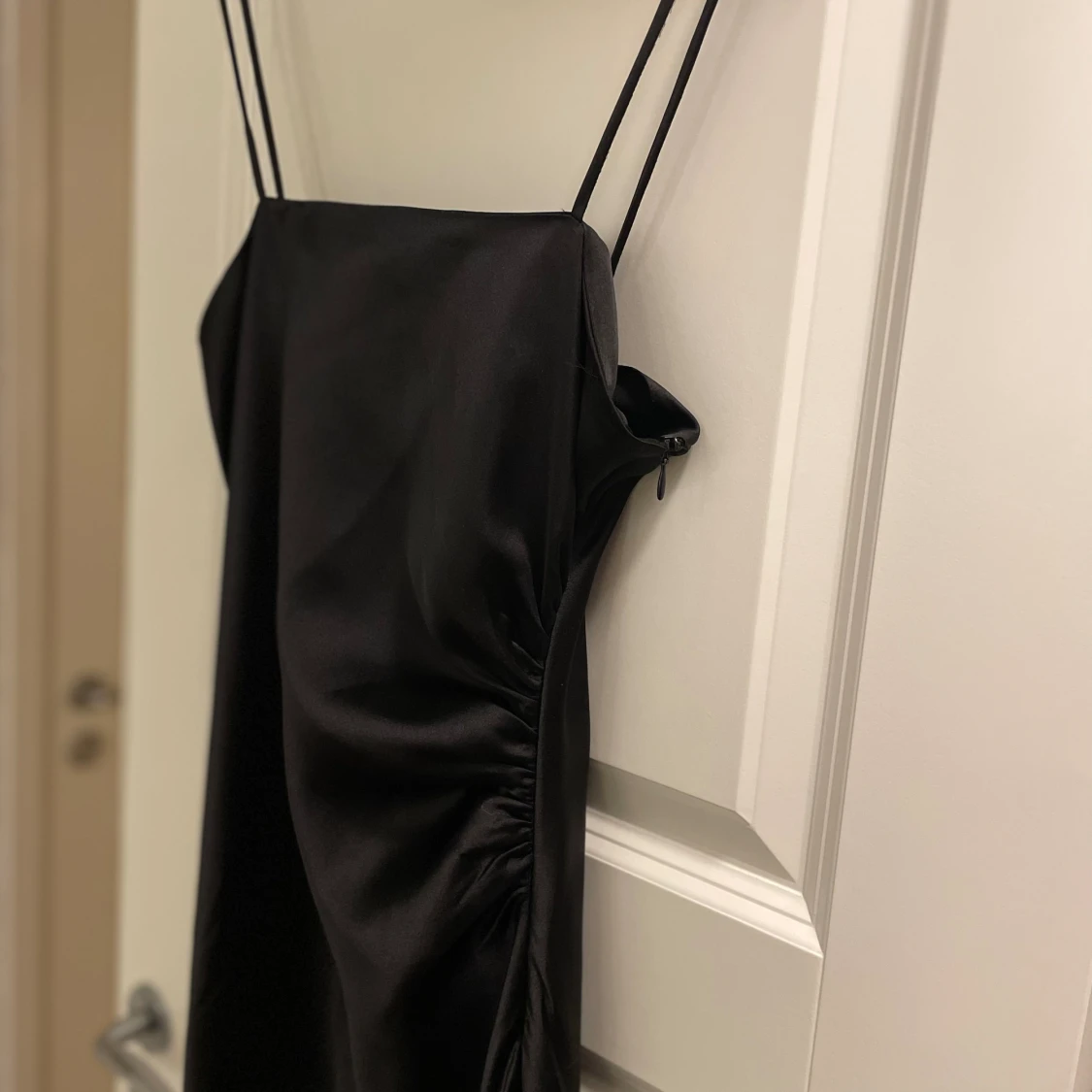 Svart klänning Zara - 90