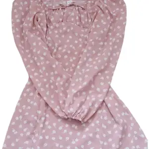 En fin & rosa sommar klänning som endast använd 1 gång till en skolavslutning. Den är ifrån shein ❣️ köpt för 249 kr har jag för mig!