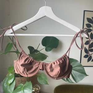 Bikini topp - Helt ny och så söt men för liten för mig 🤎🤎🤎