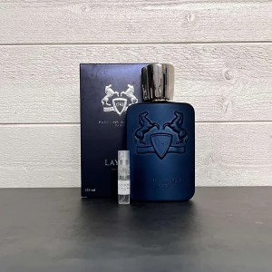 Parfums de Marly Layton 2 ml sample - Parfums de Marly Layton   2 ml sample  1 st 80 kr  2 st 150 kr  Frakt kan ordnas
