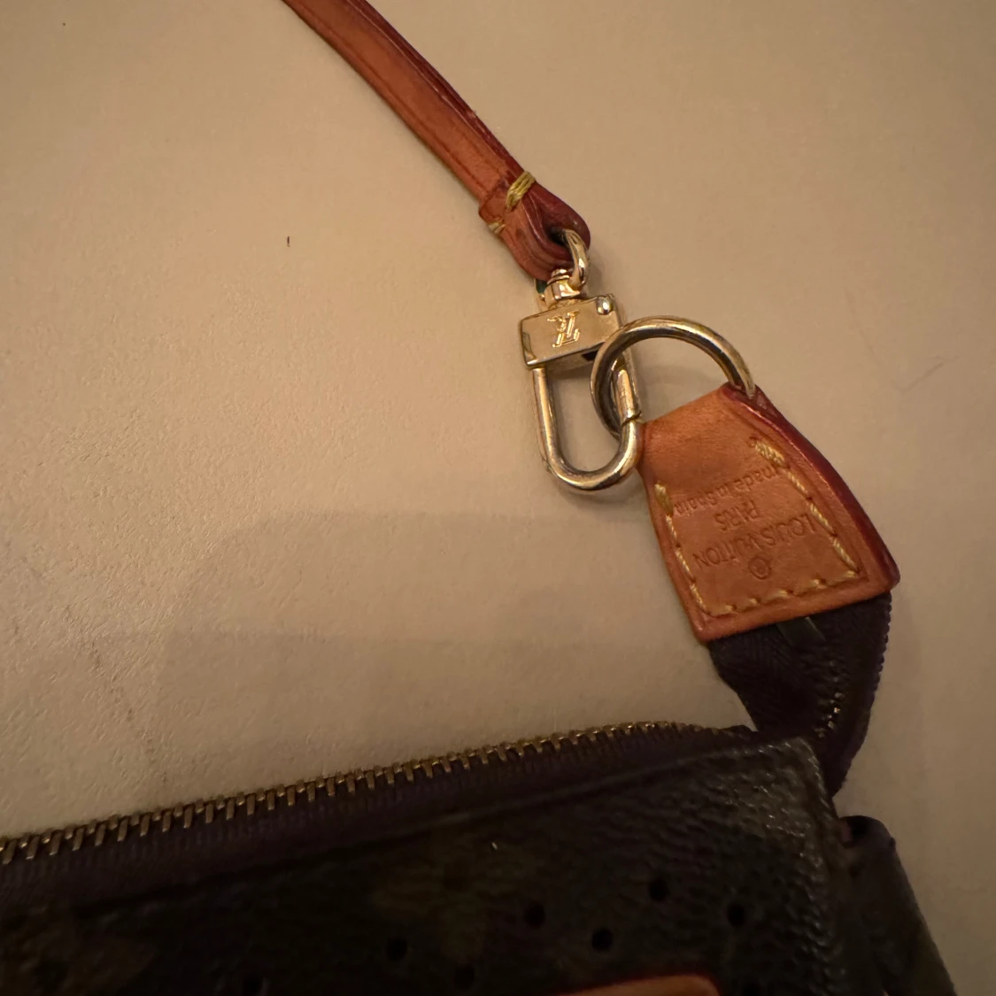 Louis Vuitton väska  - 92