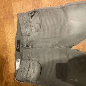 Replay Jeans  - Tjena! Säljer mina jeans som knappt är använda mer en 2-3 gånger.  Köpare betalar frakt Size 32