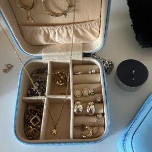 Edblad Halsband  - Säljer mitt knappt använda Edblad halsband ☺️ Det är superfint men kommer tyvärr inte till användning. 