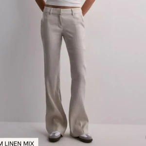 kostym linne byxor - beige kostym linnebyxor😍 storlek 32 och aldrig använda! använd gärna köp nu
