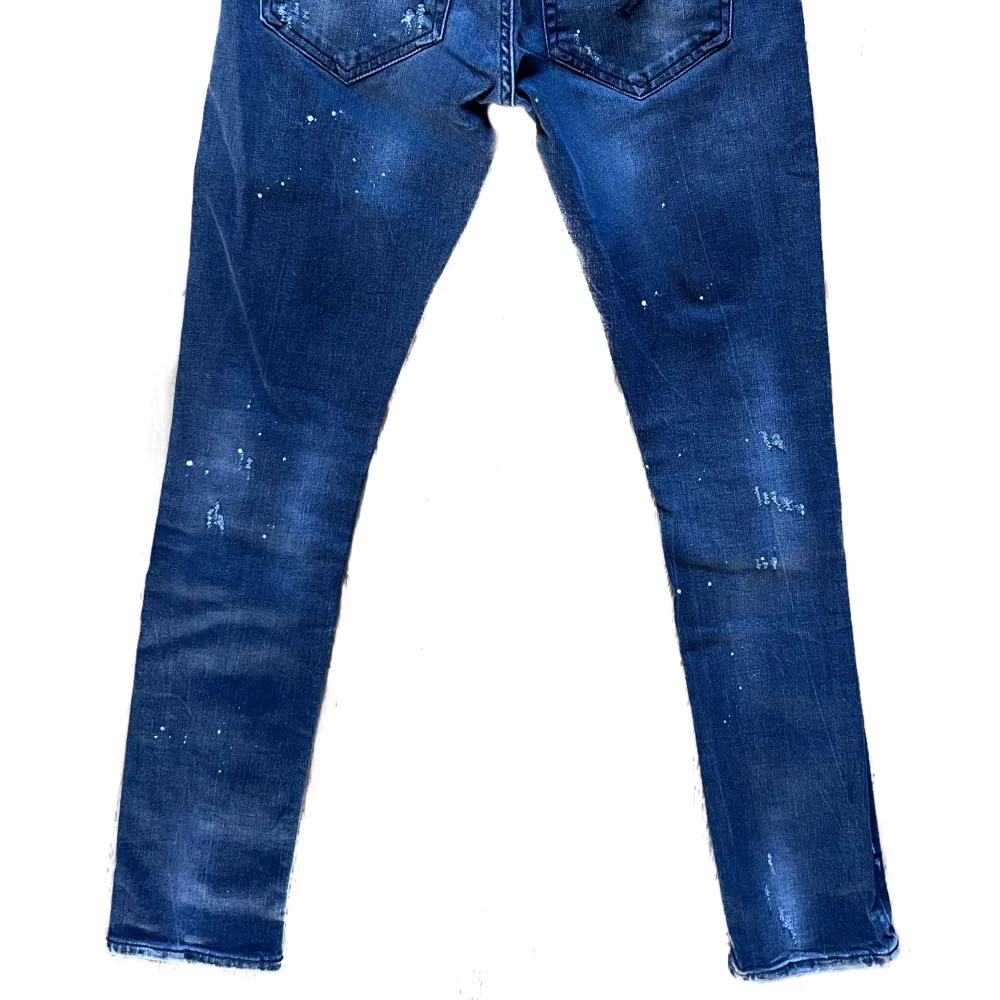 - Grey - Storlek: EU 29 - Fint skick (9/10) - Nypris: 3200 SEK. Jeans & Byxor.