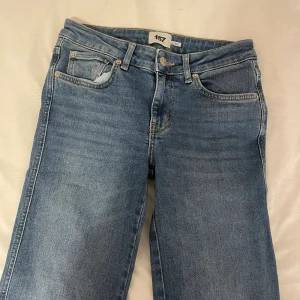 90s bootcut lager157 jeans - Använd 2 ggr så i väldigt bra skick. Köptes för 400 kr i höst. Säljer för 300kr❤️