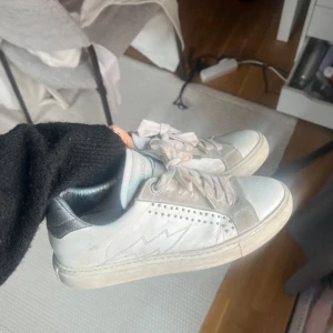 Zadig & Voltaire sneakers - Säljer nu dessa då dom inte kommit till användning på länge. (Inte min bild) men ser exakt lika dana ut 