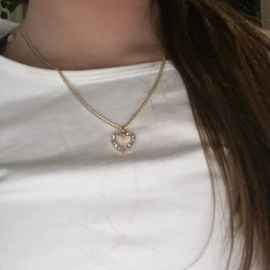 Halsband - Fint halsband