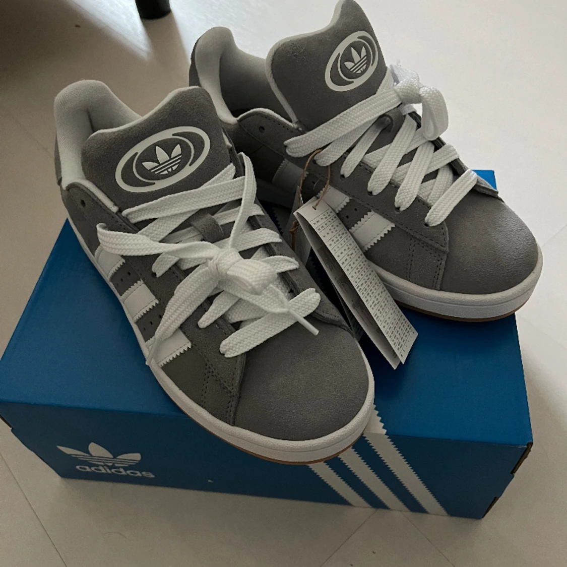 Adidas campus 00s