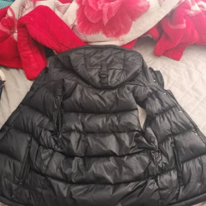 Burberry - En burberry till salu, äkta, i bra skick  Storlek M 