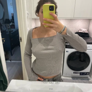 Ribbad tröja  - Söt ribbad tröja från H&M 