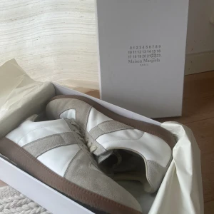 Maison margiela - Maison margiellas, strl 44, cond 9/10 skriv vid funderingar 