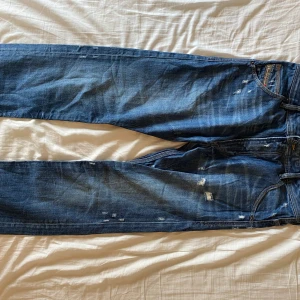 Sköna grisicha Dieseljeans 32/32 - Snygga g