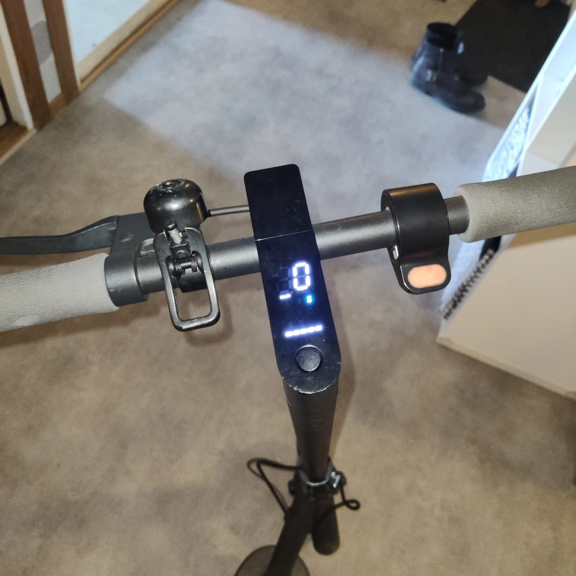 MI  Elsparkcykel  - 91