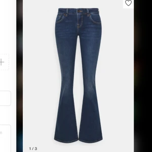 Ltb jeans - Säljer nu mina Ltb jeans i modellen Roxy strl 26/34, köpte för 949 kr på zalando, skriv privat för fler bilder använd gärna köp nu