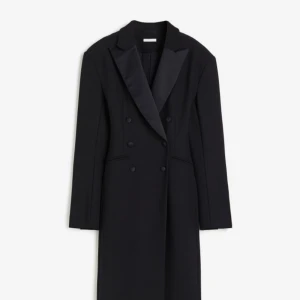 Black dress H&M new - Never worn with price tag dress, size M