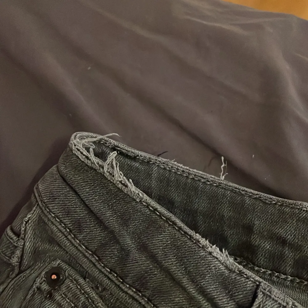 Storlek 146, bootcut jeans (Pris kan diskuteras). Jeans & Byxor.