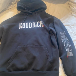 Hoodrich tröja - Nytt skick. Knappt använd. Köpt på jd sport.