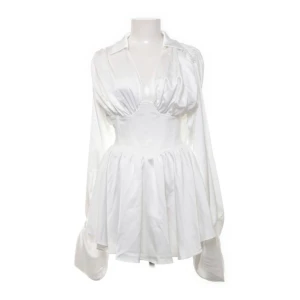 Studentklänning  - Suuuuperfin klänning perfekt inför studenten!!🫶