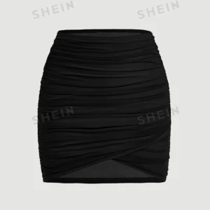 Kjol - Köpt på SHEIN, aldrig använd. Säljer pga att den va för stor för mig