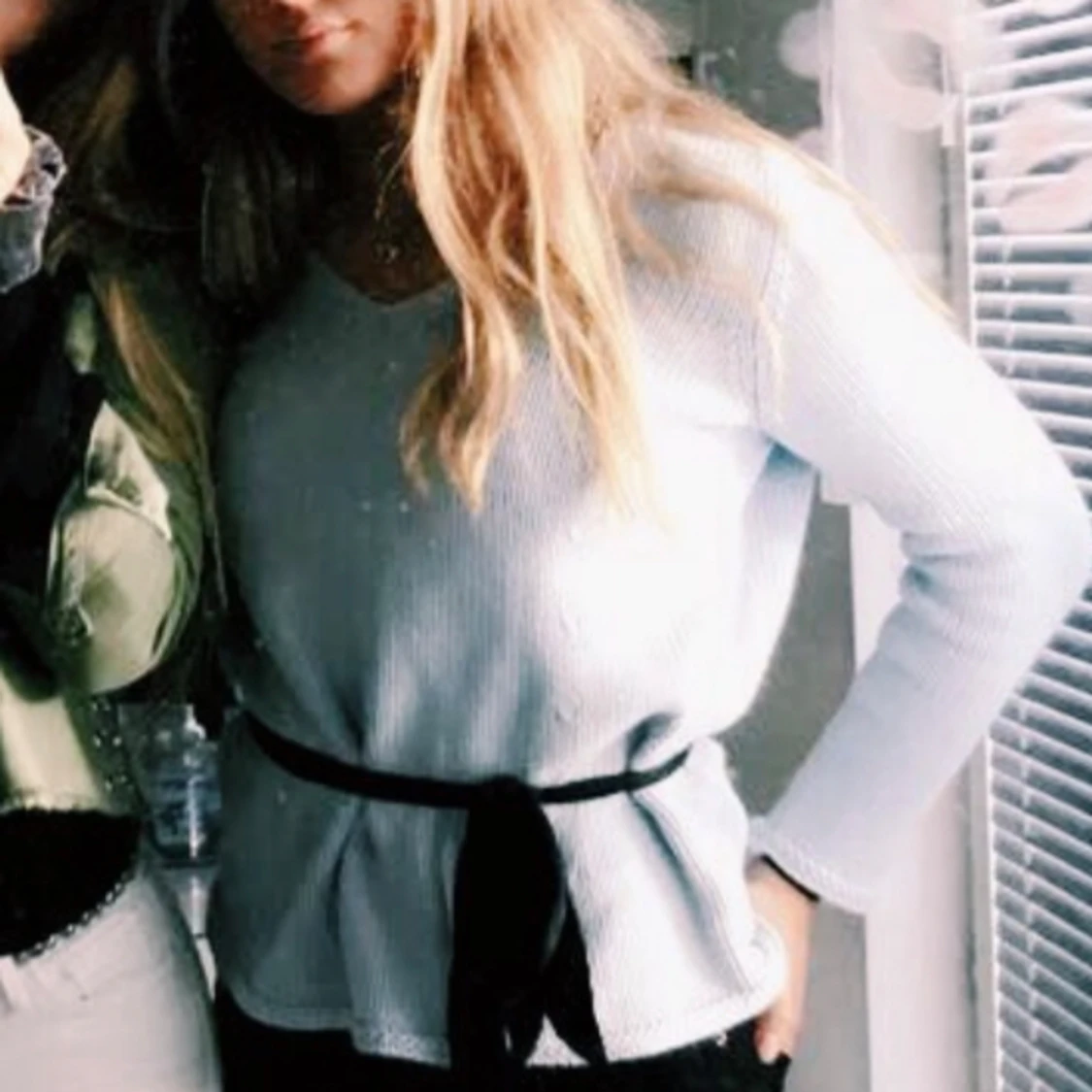 V-ringad stickad tröja