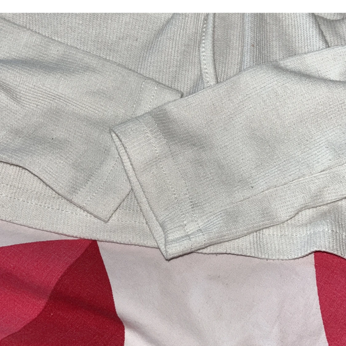 Vit ribbad tröja - 92