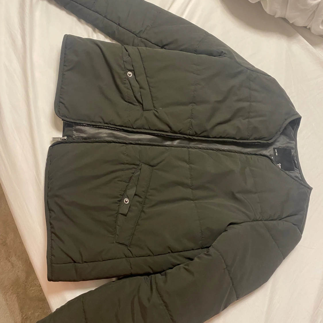 Mörk grön jacka  - 93