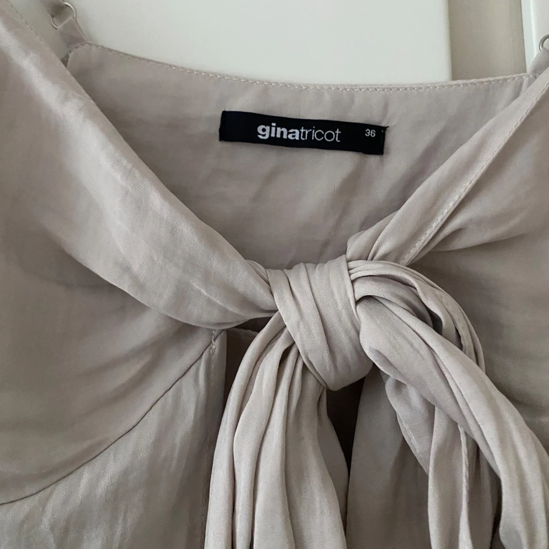 Topp med knytning🌻 - 90