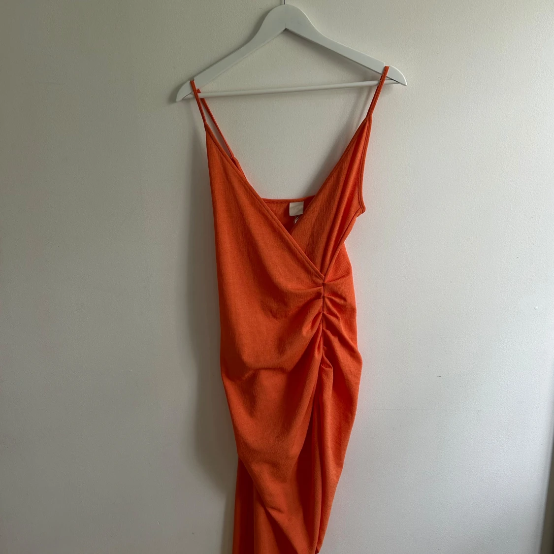 Superfin orange klänning från hm - 90