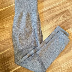 Träningstights blacc  - Små i storleken ungefär som en S