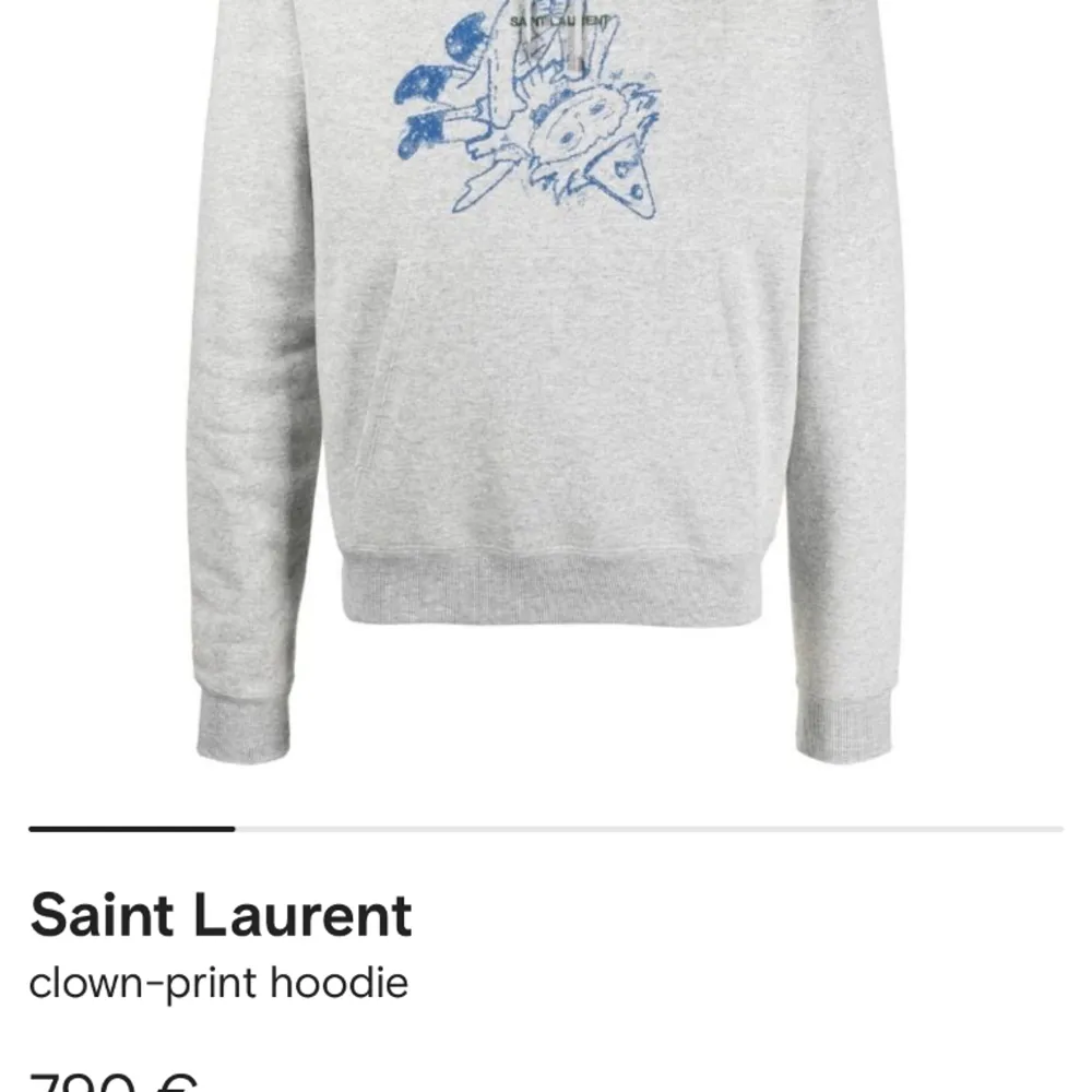 Fet saint Laurent Hoodie, storlek M. Lite för kort då jag är 193. Så Hoodien passar de allra flesta mellan 175-190. Köpt från farfetch förra året för 790€ motsvarande ungefär 8900kr. Inga skador eller hål i hoodien. Den är använd väldigt lite. 9/10. Hoodies.