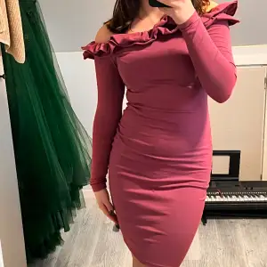 Fin rosa/ lila klänning klänning