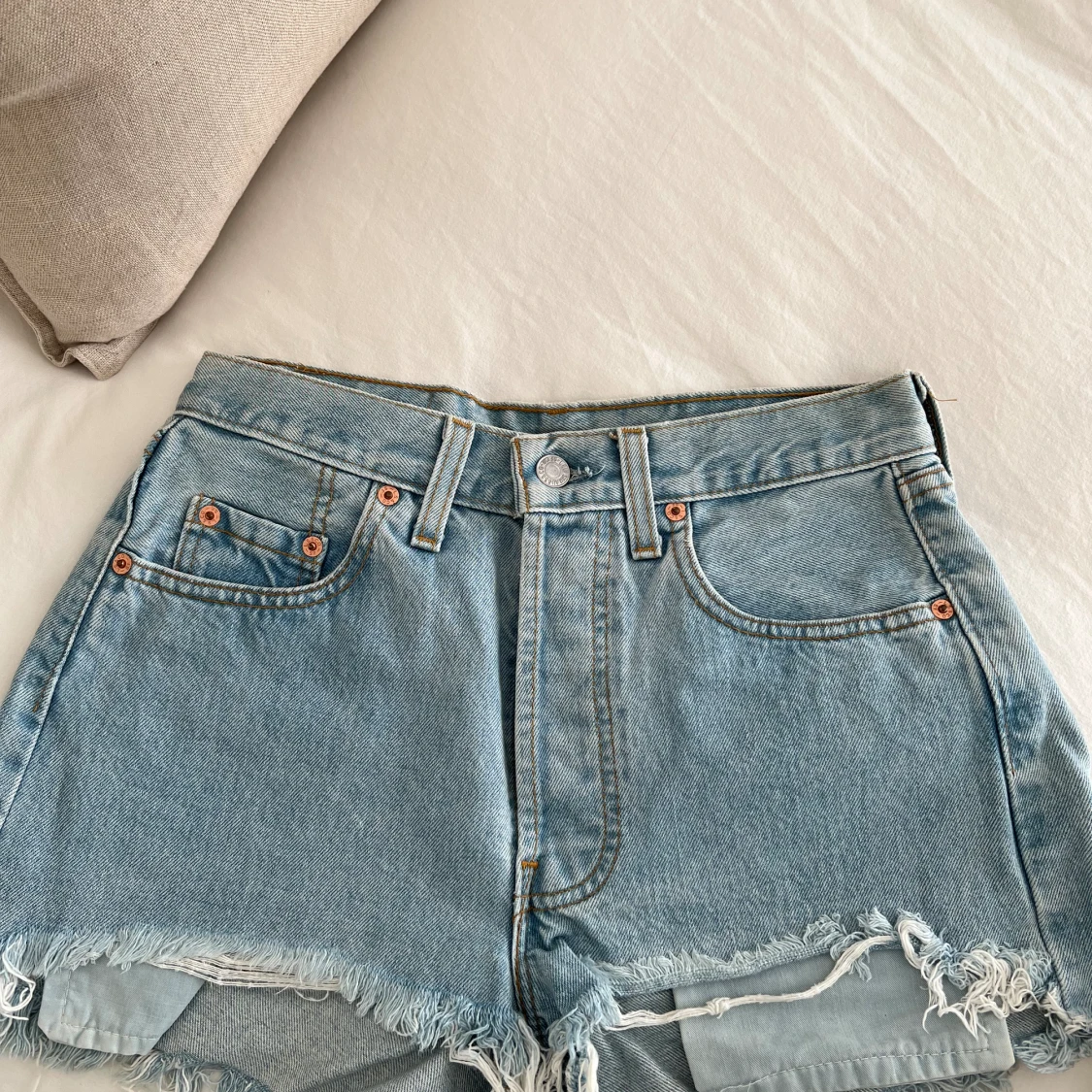 Levi’s shorts  - 90