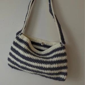 Crochet shoulder bag  - Should bag 