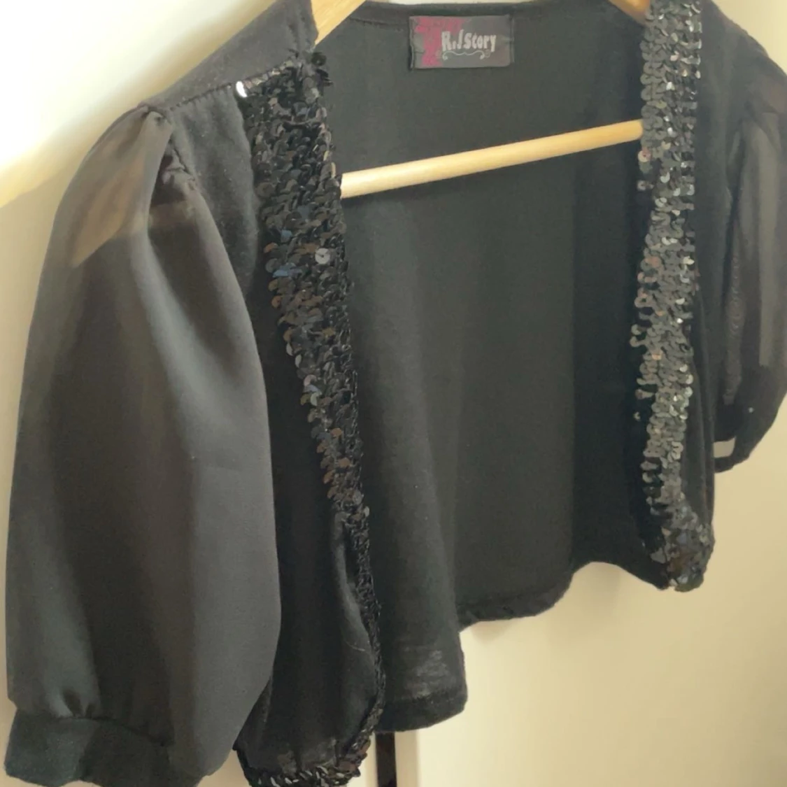 Bolero med paljetter - 90