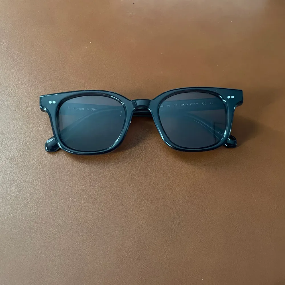 Sjukt schyssta chimi solglasögon! |    ☀️Perfekta för sommaren! ☀️| Skick: 9/10 (Endast använda ett få antal gånger) | ⚜️Nypris: 1300kr ⚜️. Accessoarer.