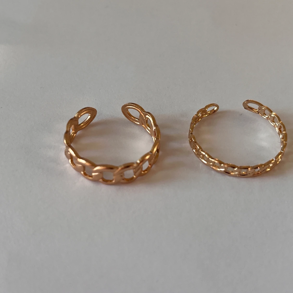 Ringar i guldimitation  - 92